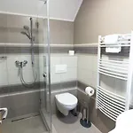 Cuha-gyoengye Apartmanhaz * Zirc