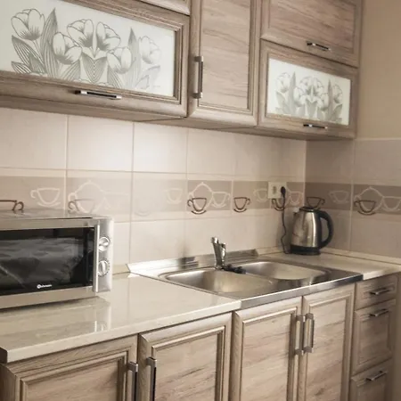 Cuha-gyoengye Apartmanhaz *