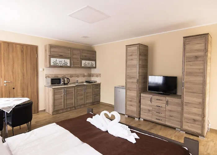 Appartement Cuha-gyoengye Apartmanhaz *