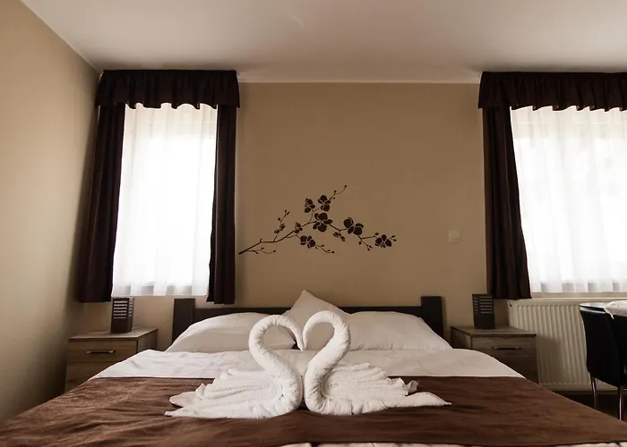 Cuha-gyoengye Apartmanhaz *